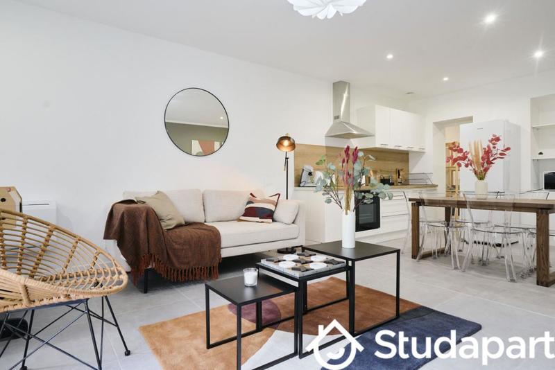 Chambre - 8 m² - 1 pièce