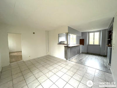 Maison - 75 m² - 4 pièces