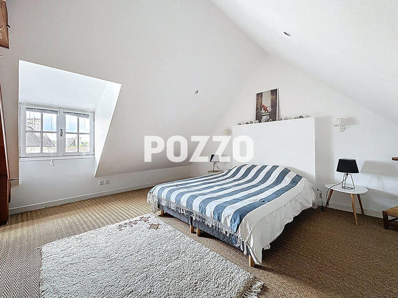 Maison - 171 m² - 8 pièces