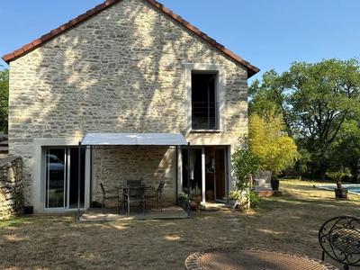 Maison - 280 m² - 9 pièces