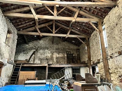 Appartement - 124 m² - 1 pièce