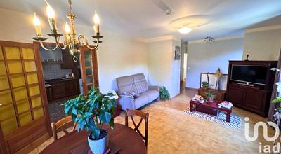 Maison - 94 m² - 6 pièces