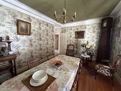 Maison ancienne - 156 m² - 8 pièces