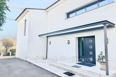 Villa - 195 m² - 6 pièces