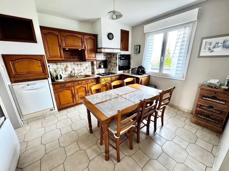 Maison - 137 m² - 7 pièces