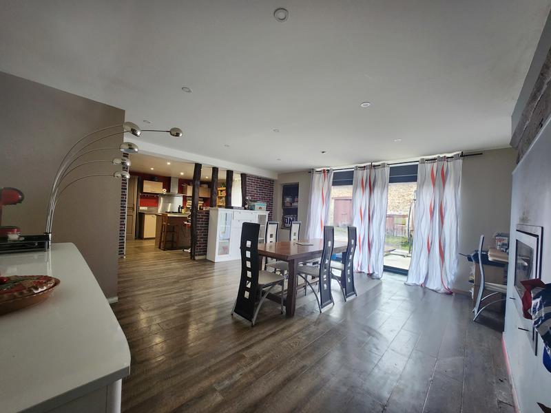 Maison - 172 m² - 7 pièces