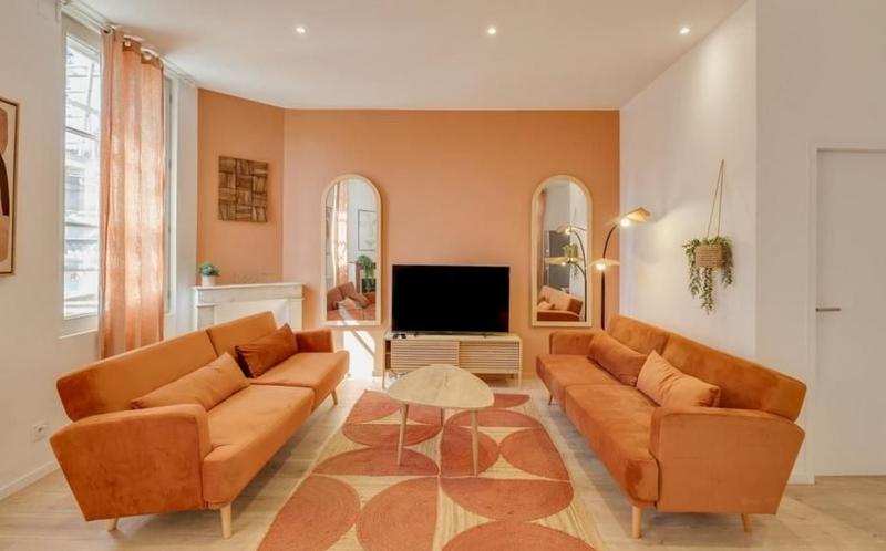 Maison - 350 m² - 15 pièces