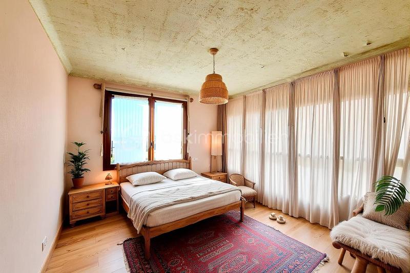 Propriété - 81 m² - 5 pièces