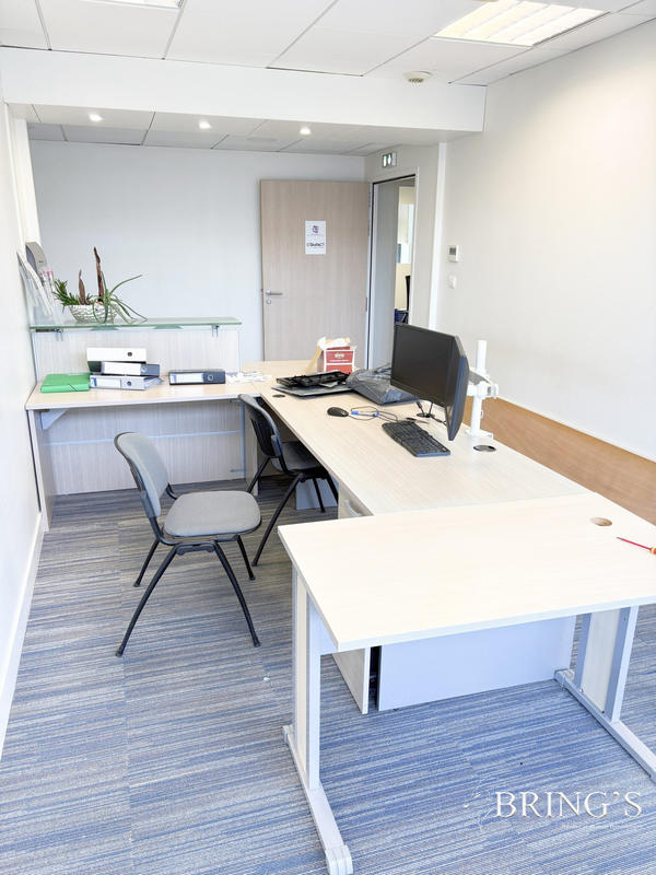 Bureau - 220 m²