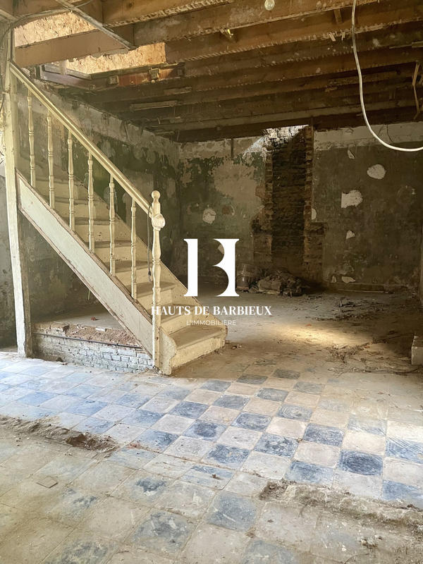 Maison - 100 m² - 6 pièces