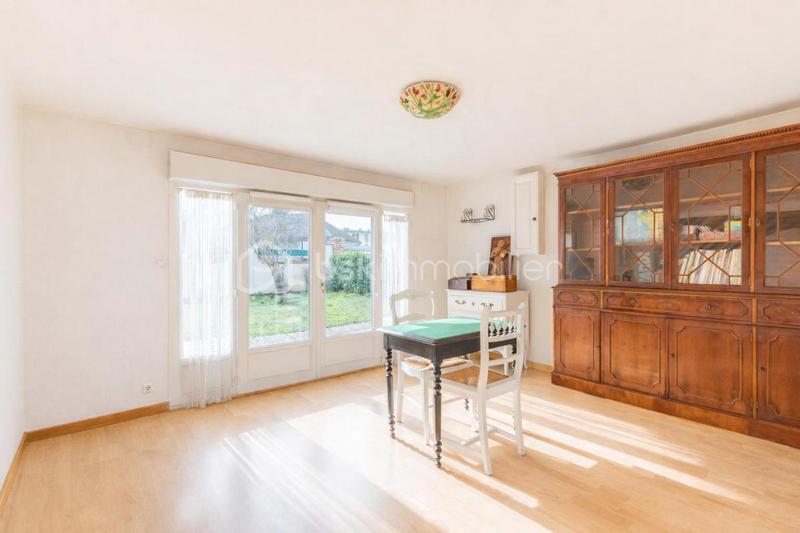 Maison - 147 m² - 5 pièces