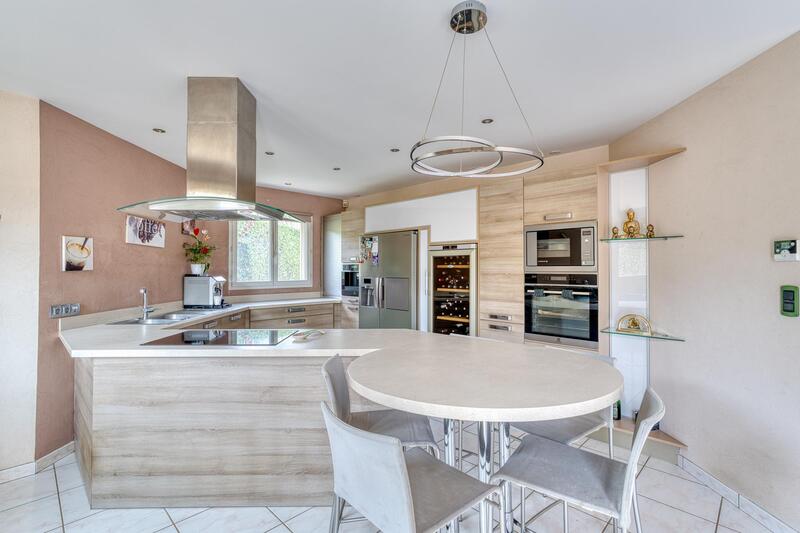 Villa - 140 m² - 7 pièces