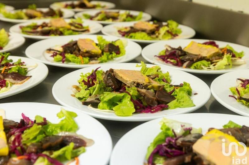 Local commercial - 1 100 m²