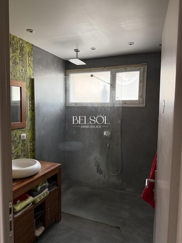 Maison - 98 m² - 5 pièces