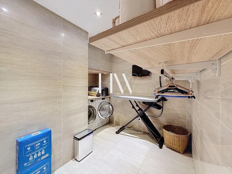 Appartement - 164 m² - 5 pièces