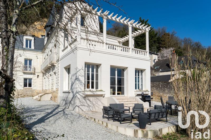 Maison - 277 m² - 7 pièces