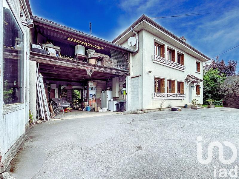 Maison - 194 m² - 11 pièces