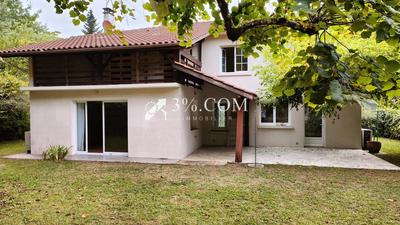 Maison - 165 m² - 7 pièces