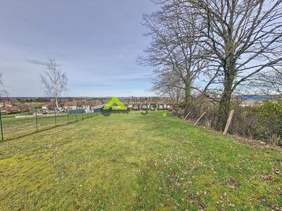 Terrain constructible - 800 m²
