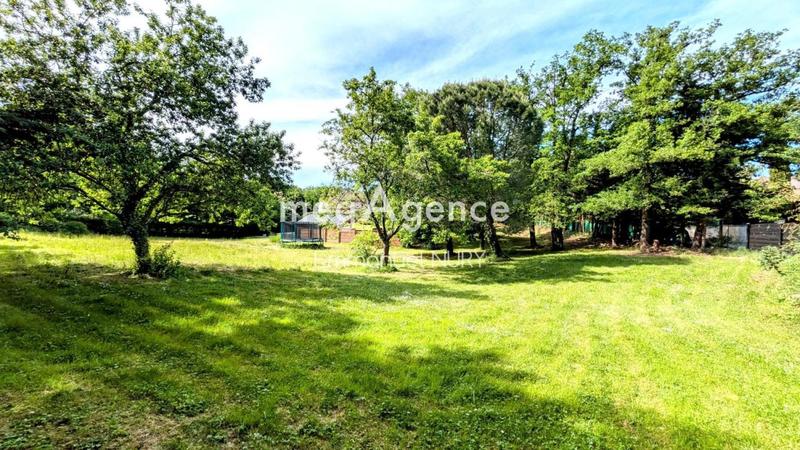 Terrain constructible - 2 032 m²