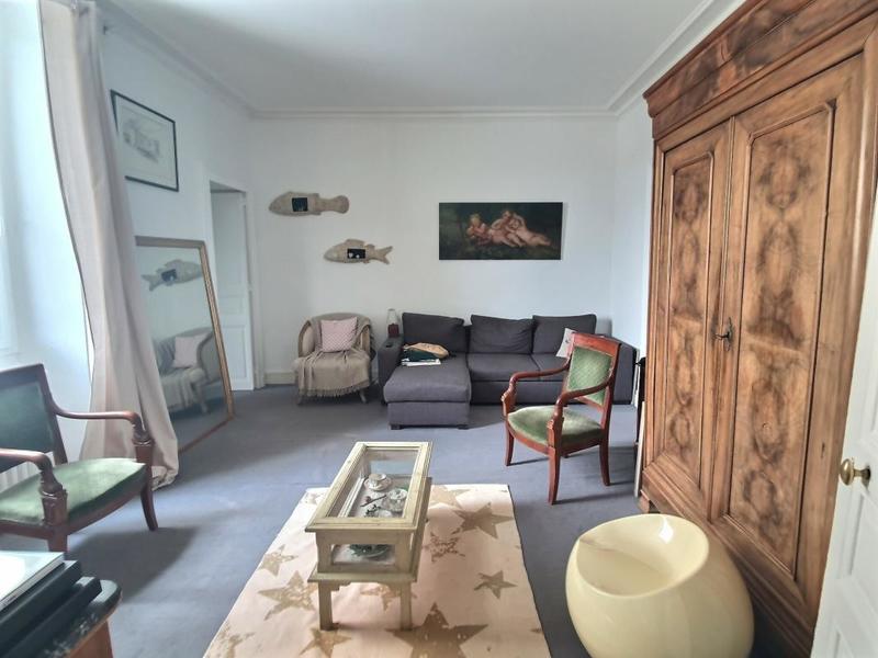 Maison - 170 m² - 8 pièces