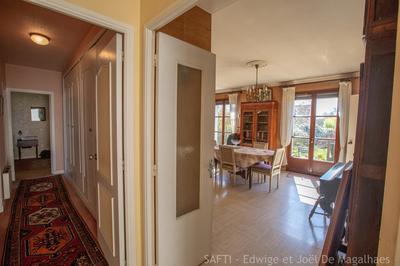 Maison - 163 m² - 6 pièces