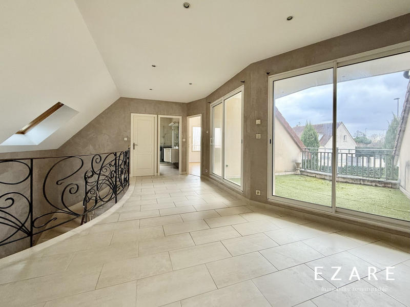 Maison - 165 m² - 7 pièces