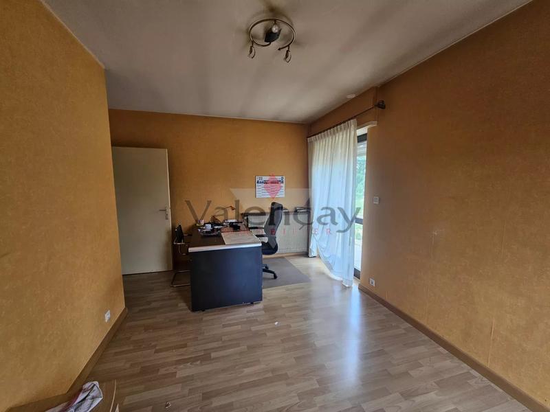 Maison - 181 m² - 6 pièces