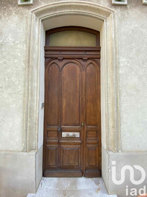 Maison - 210 m² - 11 pièces