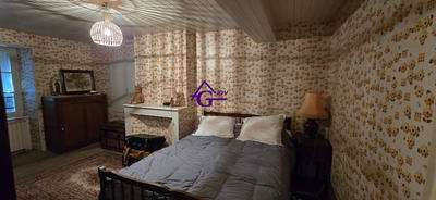 Maison traditionnelle - 85 m² - 5 pièces