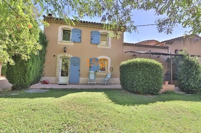 Propriété - 306 m² - 10 pièces