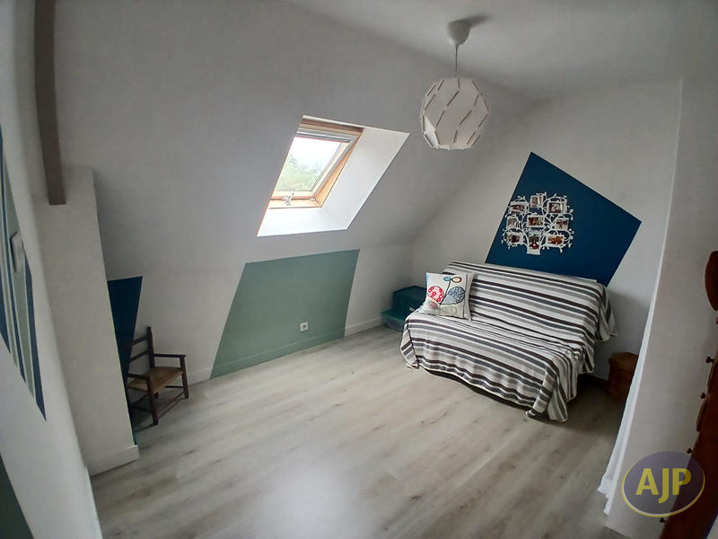 Maison - 152 m² - 5 pièces