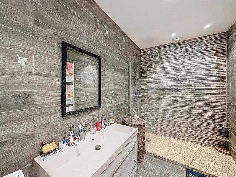 Appartement - 102 m² - 6 pièces