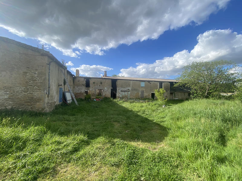 Maison - 160 m² - 2 pièces