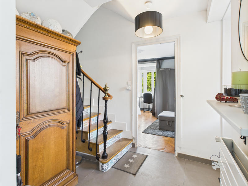 Maison - 203 m² - 8 pièces