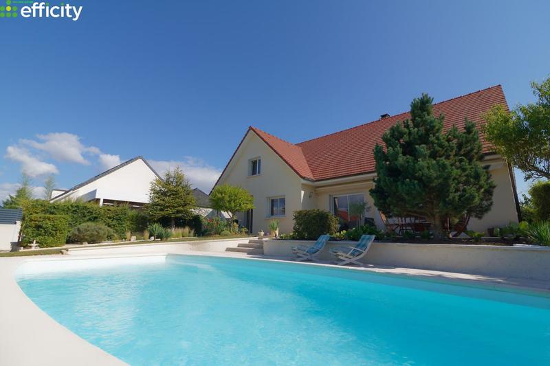 Maison - 215 m² - 7 pièces