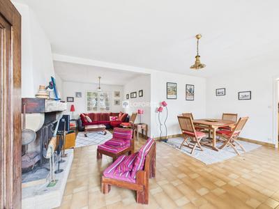 Maison traditionnelle - 138 m² - 6 pièces