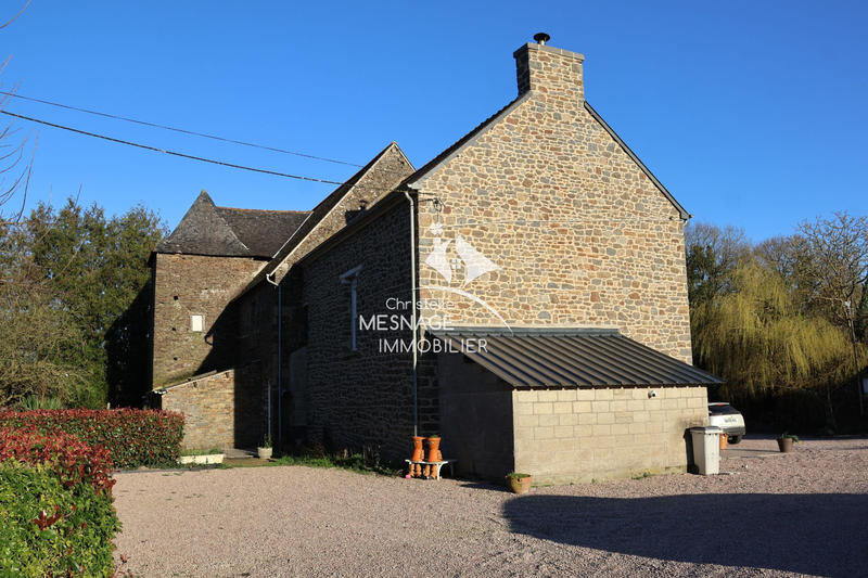 Maison - 210 m² - 8 pièces