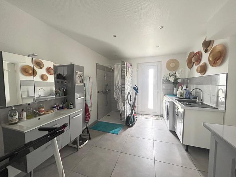 Propriété - 139 m² - 7 pièces