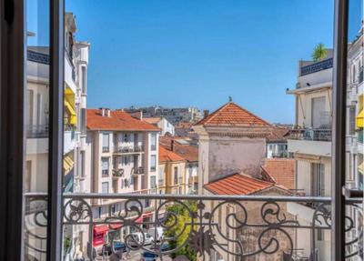 Immeuble - 275 m² - 17 pièces