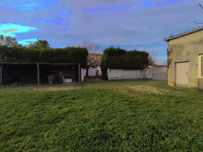 Maison - 260 m² - 10 pièces