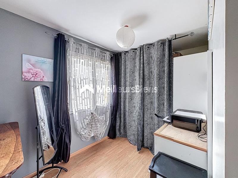 Maison - 97 m² - 5 pièces