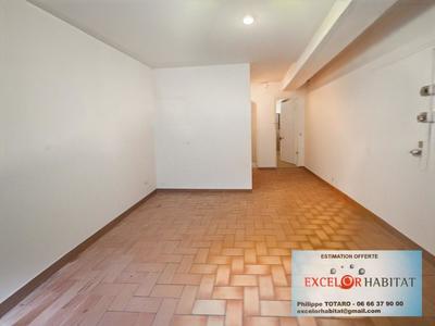 Appartement - 130 m² - 7 pièces