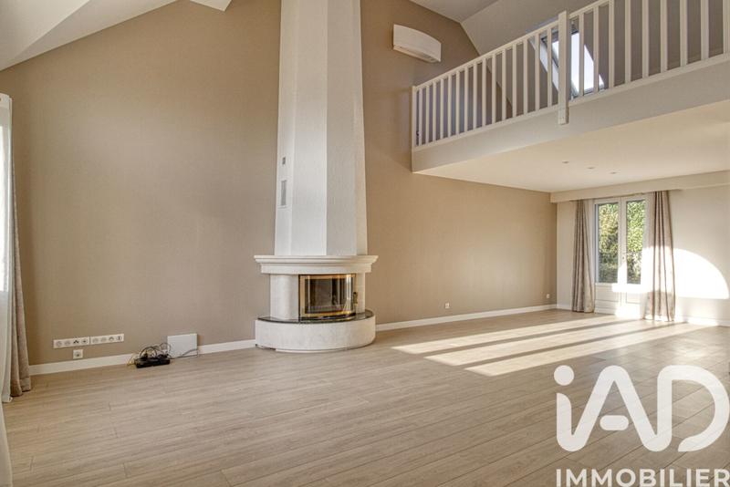 Maison - 171 m² - 6 pièces