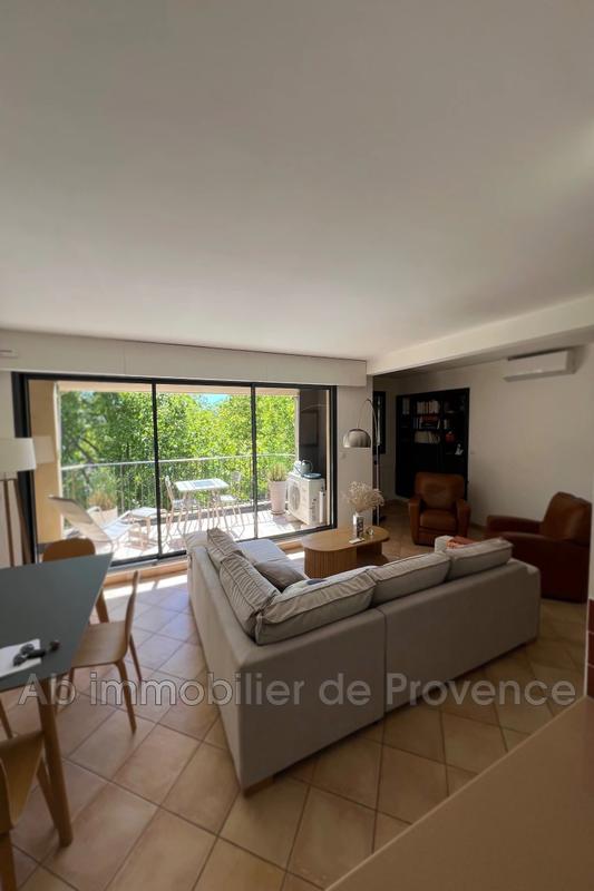 Appartement - 67 m² - 2 pièces