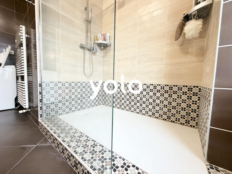 Appartement - 99 m² - 5 pièces