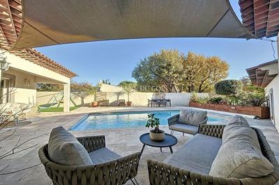 Villa - 200 m² - 8 pièces