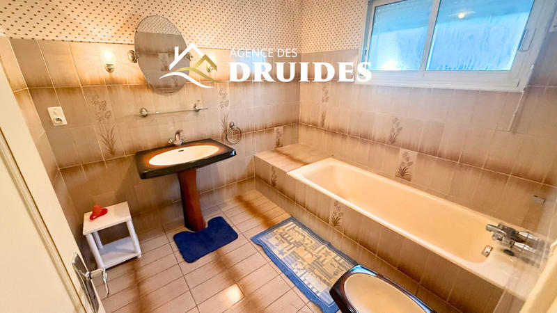 Maison - 140 m² - 6 pièces