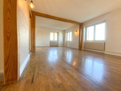 Maison - 179 m² - 9 pièces