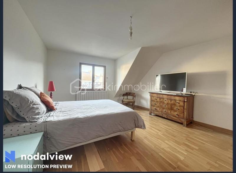 Maison de village - 215 m² - 10 pièces